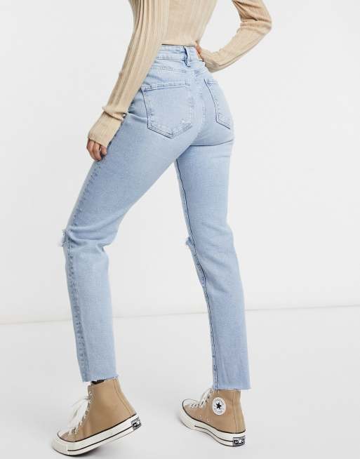 Stradivarius Tall - Smalle mom jeans met scheuren en stretch in lichtblauw, 2 van 4
