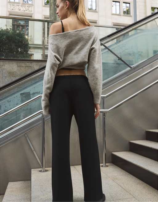Stradivarius Tall soft-touch wide-leg jogger trousers with front seam detail in black, 3 of 7