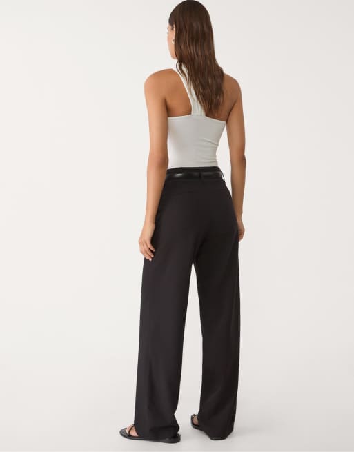 Stradivarius Tall – Svarta finbyxor med vida, raka ben och skärp, 3 av 4