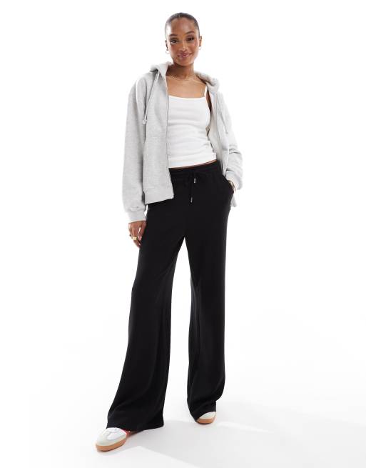 Stradivarius Tall – Svarta, mjuka mjukisbyxor med vida ben, del av set, 3 av 5