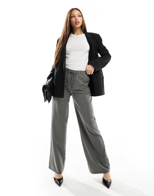Stradivarius Tall – Szare dopasowane wsuwane spodnie w prążki, 2 z 5