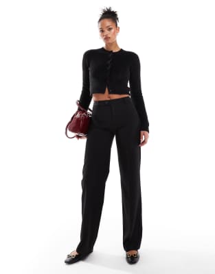 Stradivarius Tall tailored trouser in black φωτογραφία