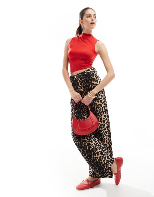 Stradivarius - Tanktop van gladde stof met gerimpeld detail in rood, 3 van 4