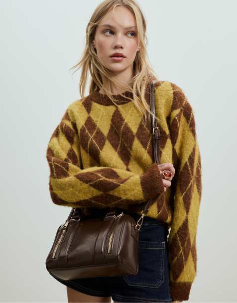 Stradivarius - Tas met ritsen en leereffect in bruin - view 1