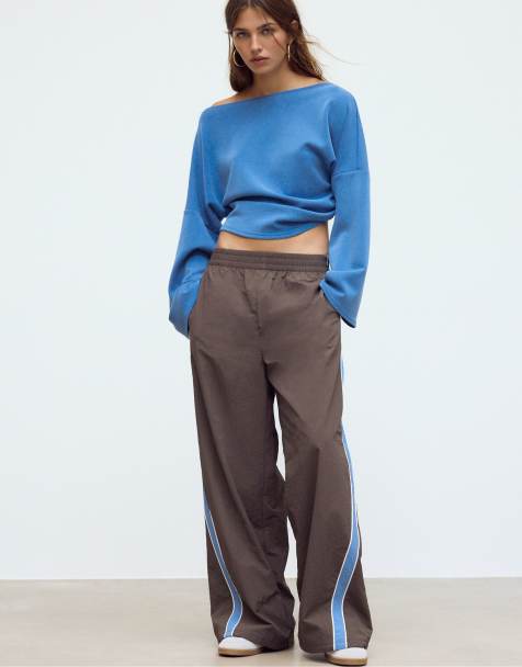 Stradivarius Technical fleece trousers in brown - view 1