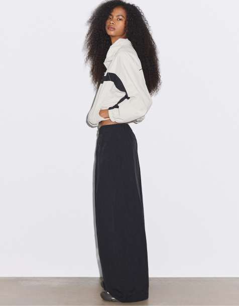 Stradivarius Technical trousers in black - view 1