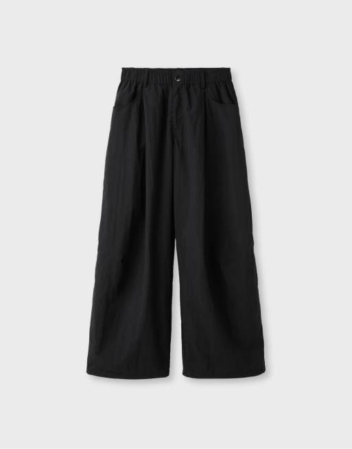 Stradivarius Technical trousers in black, 6 of 7