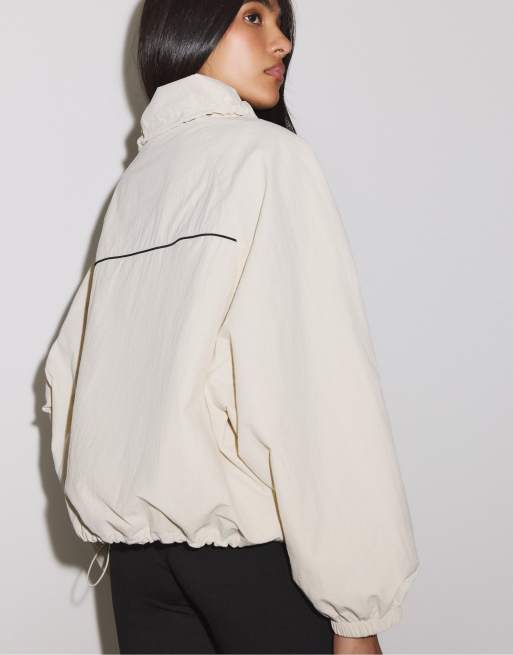 Stradivarius Technical windbreaker jacket in black, 3 of 7