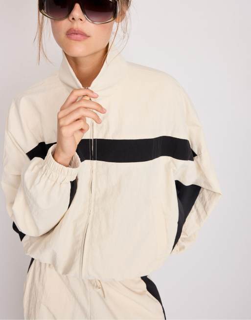 Stradivarius Technical windbreaker jacket in ecru, 2 of 7