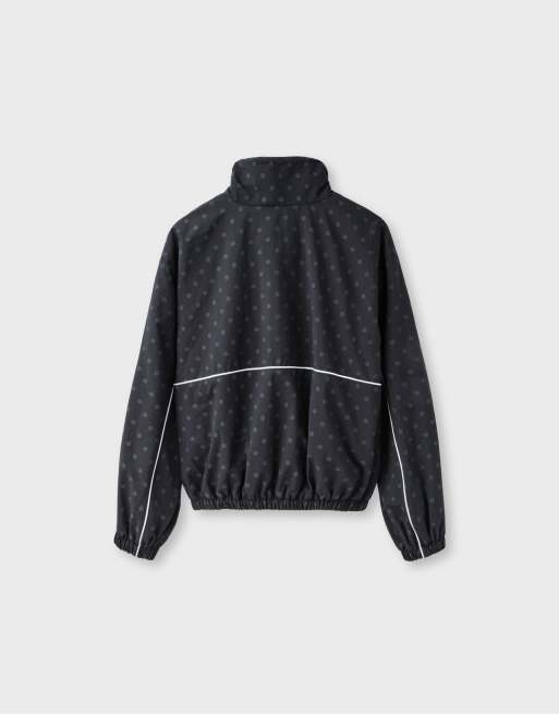 Stradivarius technischer Windbreaker mit Polka-Dot-Muster in transparent, 6 von 6