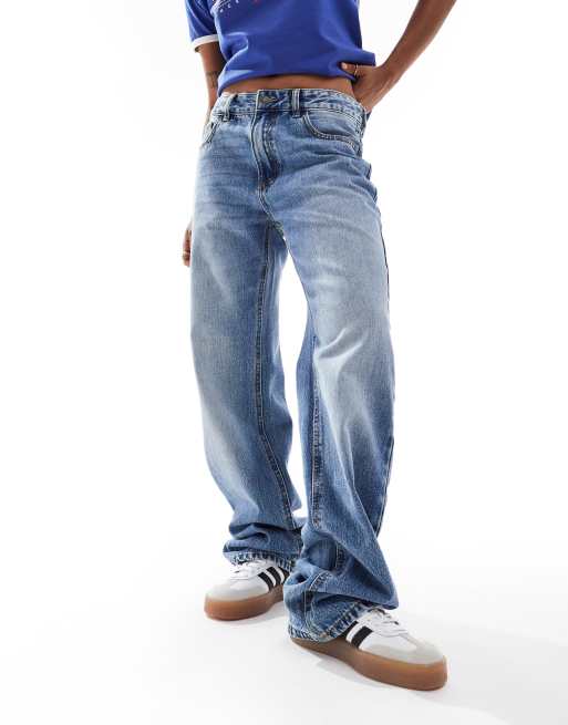Stradivarius – Teen STR – Gerade geschnittene Jeans in mittelblauer Waschung, 4 von 5