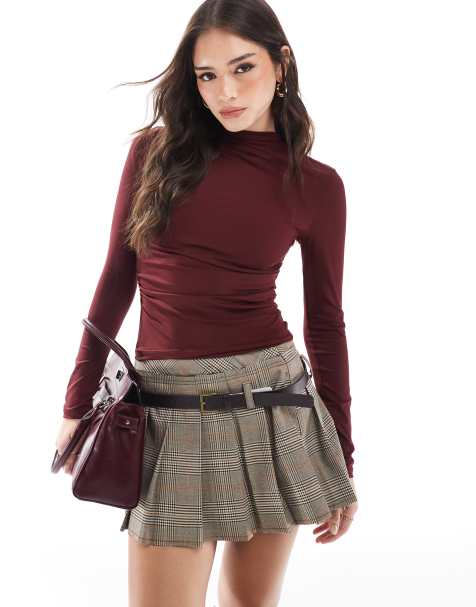 Stradivarius - Top accollato a maniche lunghe modellante color bordeaux - view 1