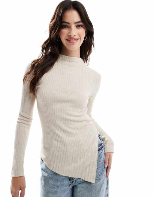 Stradivarius - Top asimmetrico in maglia sottile beige