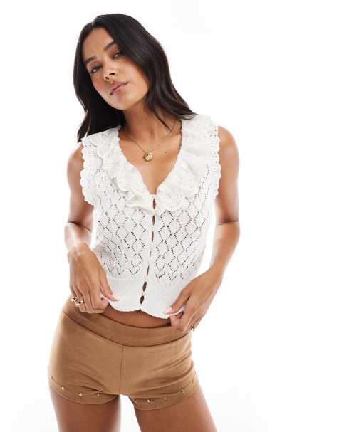 Stradivarius - Top bianco in maglia con volant - view 1