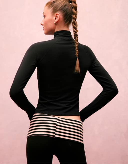 Stradivarius top da corsa a maniche lunghe con mezza zip nero, 3 di 7