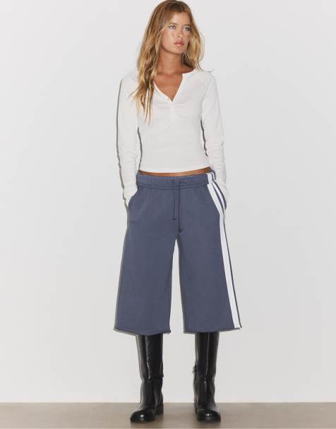 Stradivarius top met lange mouwen en henley-hals in ecru - view 1