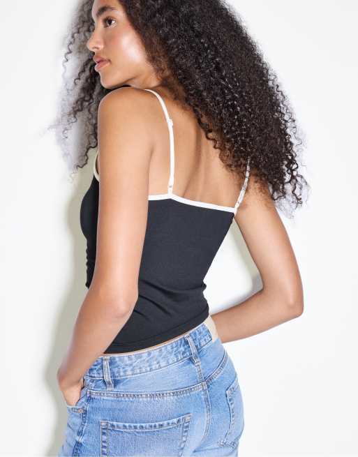 Stradivarius Top mit Spaghettiträgern aus Polyamid in Schwarz, 3 von 4