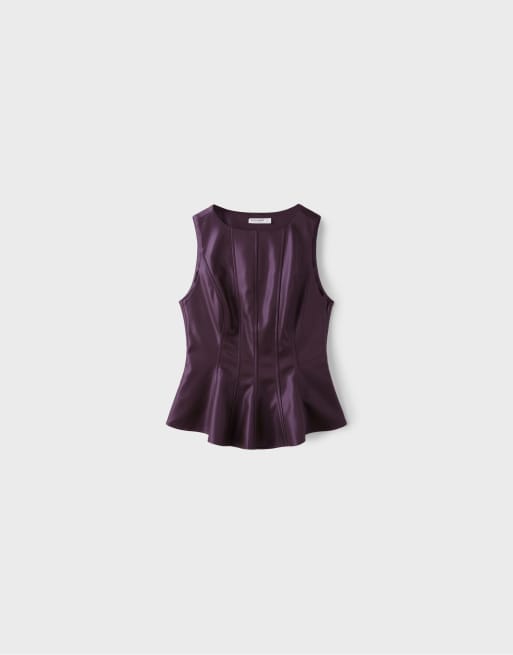 Stradivarius top péplum sans manches effet cuir violet, 6 de 7