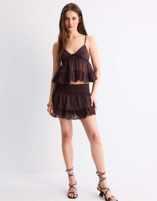 Stradivarius - Top vaporoso con spalline sottili ricamato marrone, 2 di 4