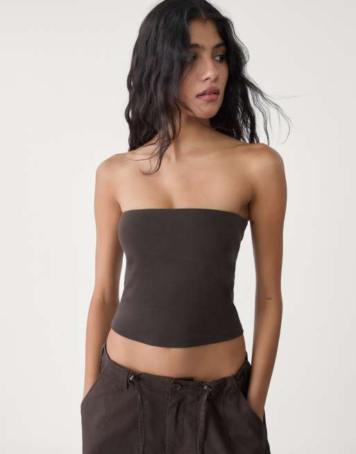 Stradivarius – Trägerloses Basic-Oberteil in Braun