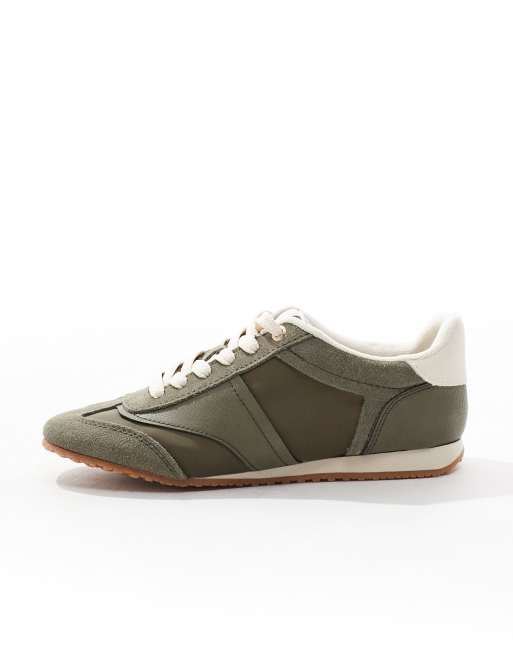 Stradivarius trainer in khaki