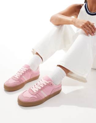 Stradivarius Stradivarius trainer with gum sole in pink