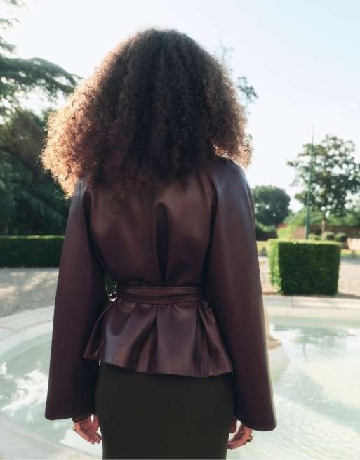 Stradivarius trench-coat à col montant bordeaux, 3 de 6