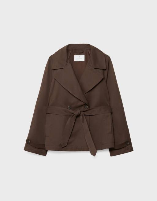 Stradivarius - Trench-coat court fluide avec ceinture - Marron, 6 de 7
