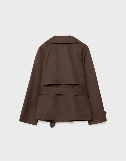 Stradivarius - Trench-coat court fluide avec ceinture - Marron, 7 de 7