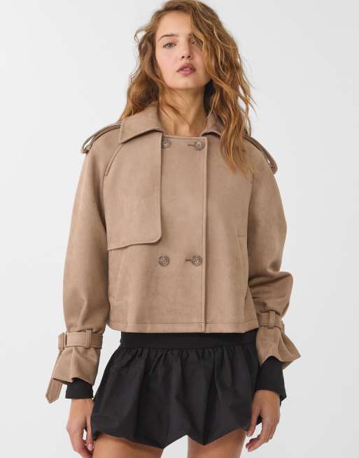 Stradivarius - Trench corto color caramello in pelle sintetica scamosciata