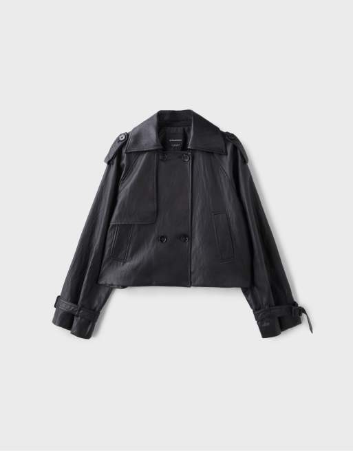 Stradivarius trenchcoat i läderimitation, kort modell, svart, 6 av 7