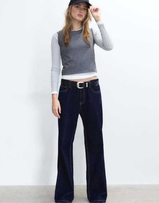 Stradivarius Triple garment long sleeve t-shirt in dark grey, 2 of 3