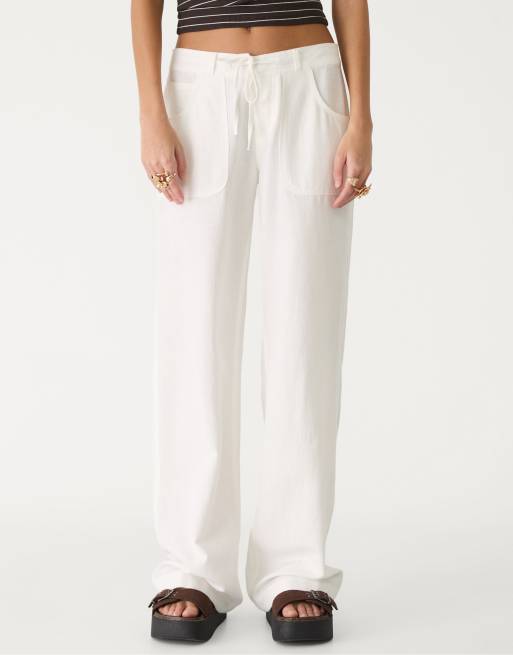 Stradivarius trousers with pocket in white, 2 of 4