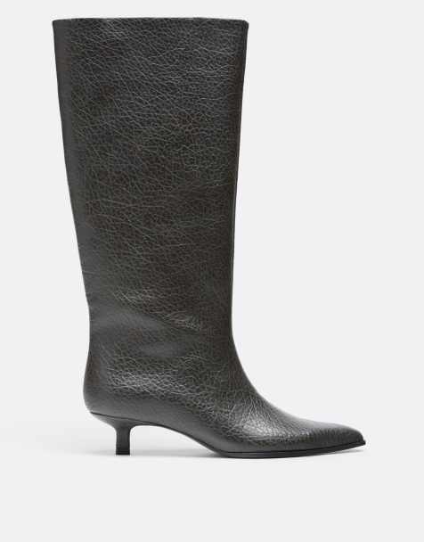 Stradivarius Tumbled kitten heel boots in grey - view 1