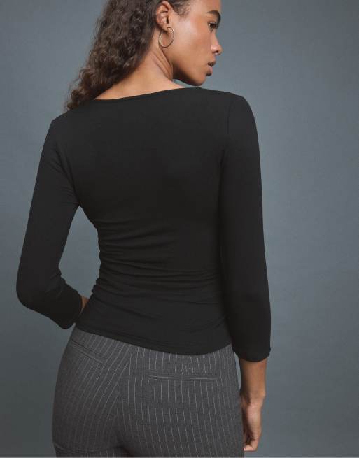 Stradivarius Under-bust seam t-shirt in black, 3 of 7