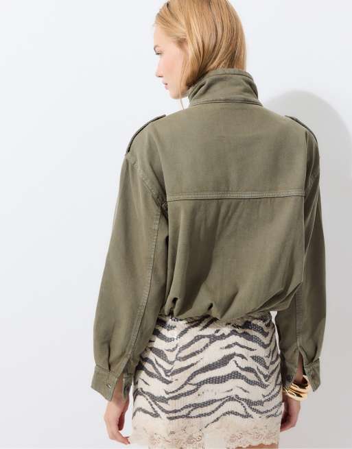 Stradivarius utility bomberjakke i khaki, 3 af 4