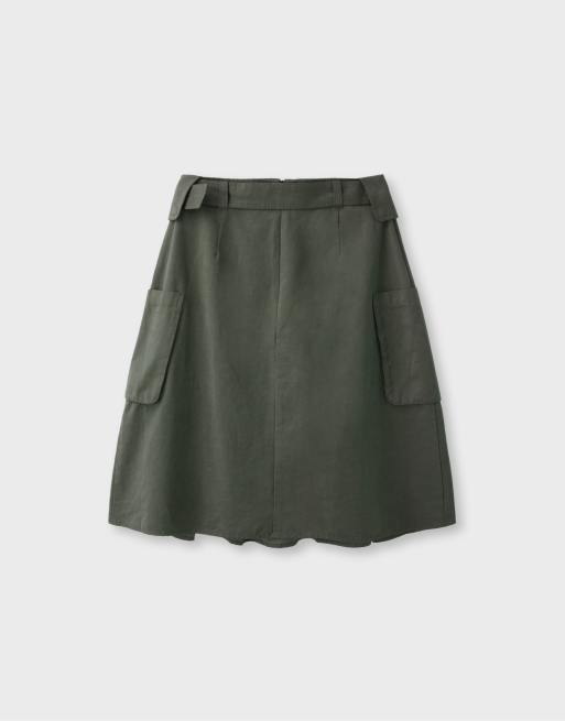 Stradivarius Utility pocket midi skirt in khaki, 7 of 7