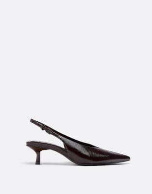  V-neck kitten heel shoes 