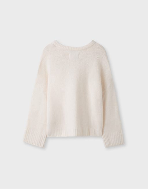 Stradivarius V-neck knit sweater in ecru, 7 of 7