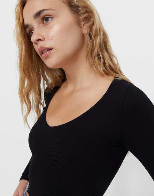 Stradivarius v-neck ribbed seamless top in black