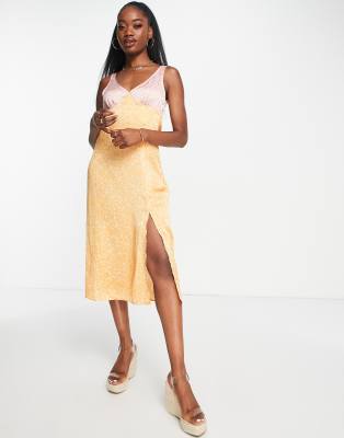 Stradivarius Stradivarius v neck satin midi dress in mix and match print-Multi