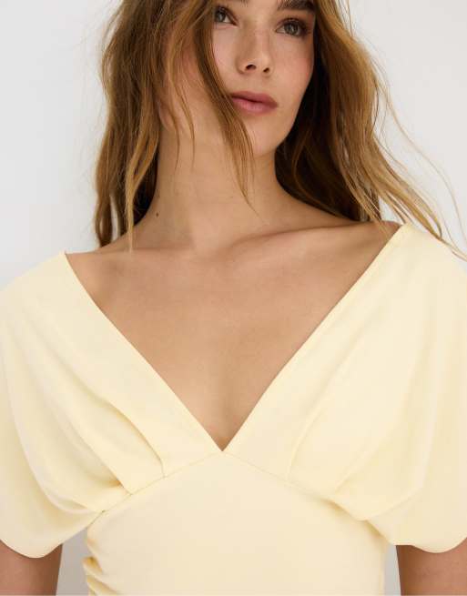 Stradivarius V-neck t-shirt with sash in pastel yellow, 4 of 4