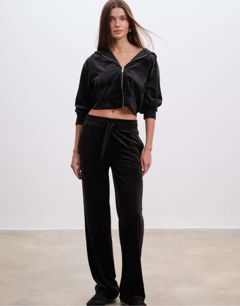 Stradivarius Velvet joggers in black - view 1