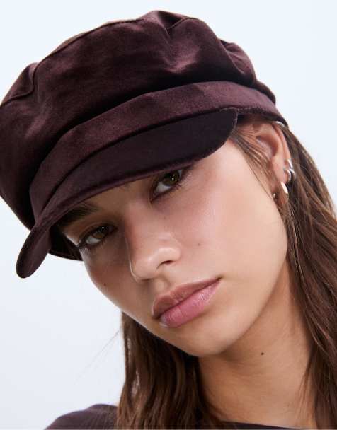 Stradivarius Velvet nautical cap in brown - view 1