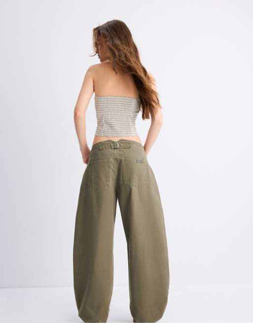 Stradivarius verstellbare Barrel-Hose in Khaki, 3 von 7