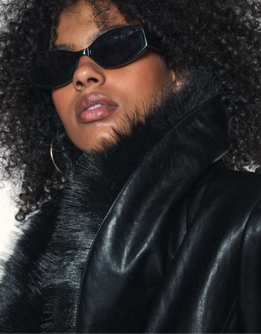 Stradivarius veste cintrée avec col en faux-fur noire, 4 de 7