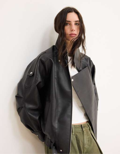 Stradivarius veste oversize avec col noire, 3 de 7