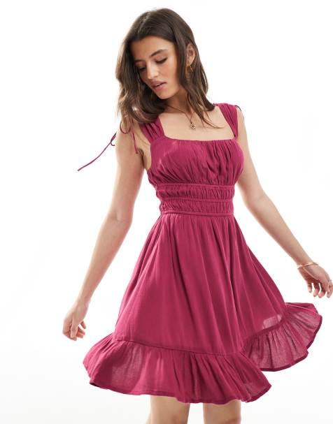 Stradivarius - Vestito fluttuante a balze ciliegia - view 1
