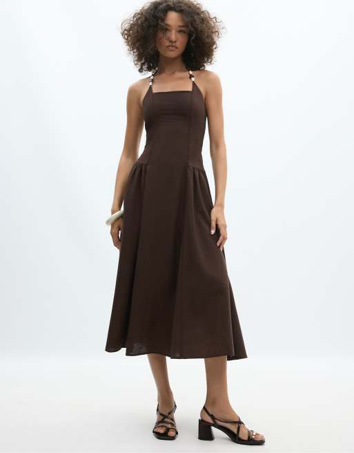 Stradivarius - Vestito midi allacciato al collo marrone con perline, 2 di 4