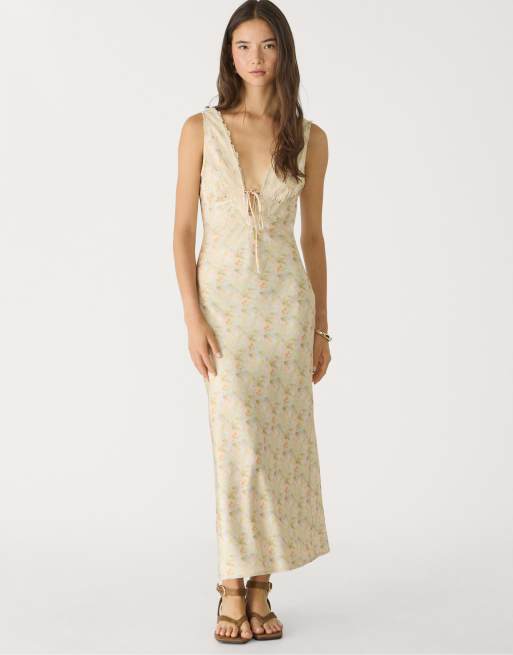 Stradivarius - Vestito midi in pizzo e raso color oro